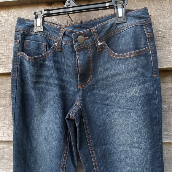 🆕Cuffed Denim Jean Capri NWOT Faded Glory Womens Size 4 Dark Wash Mid Rise - Picture 5 of 8